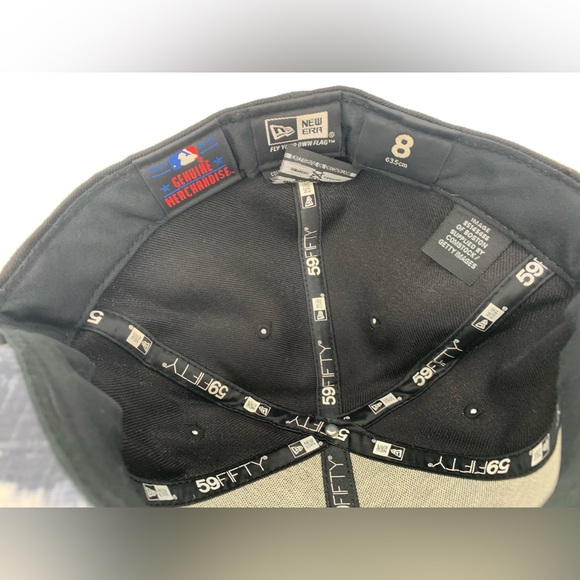 New Era Black and Grey Boston Red Sox Baseball Cap - Picture 3 of 5